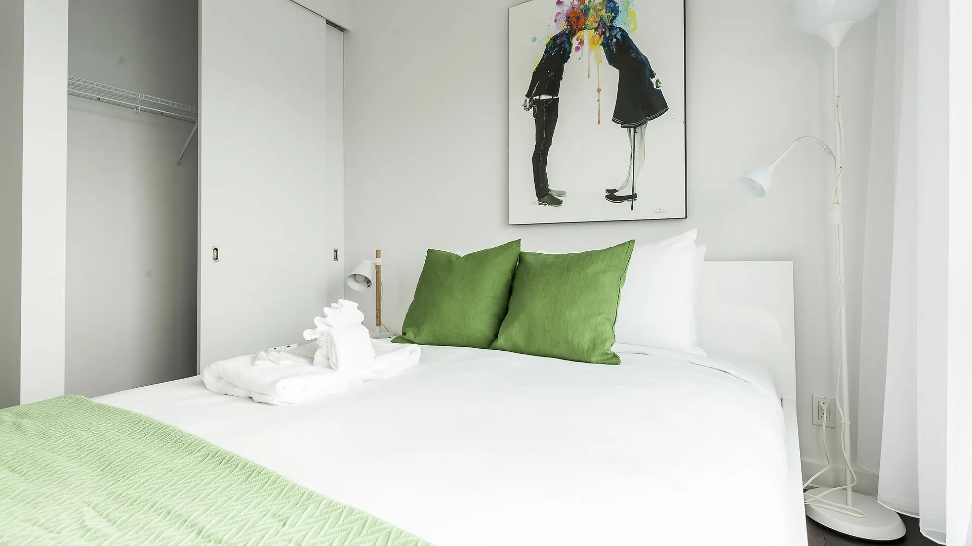 شقة Sunny 2Br In Downtown Mtl By Sonder مونتريال كندا